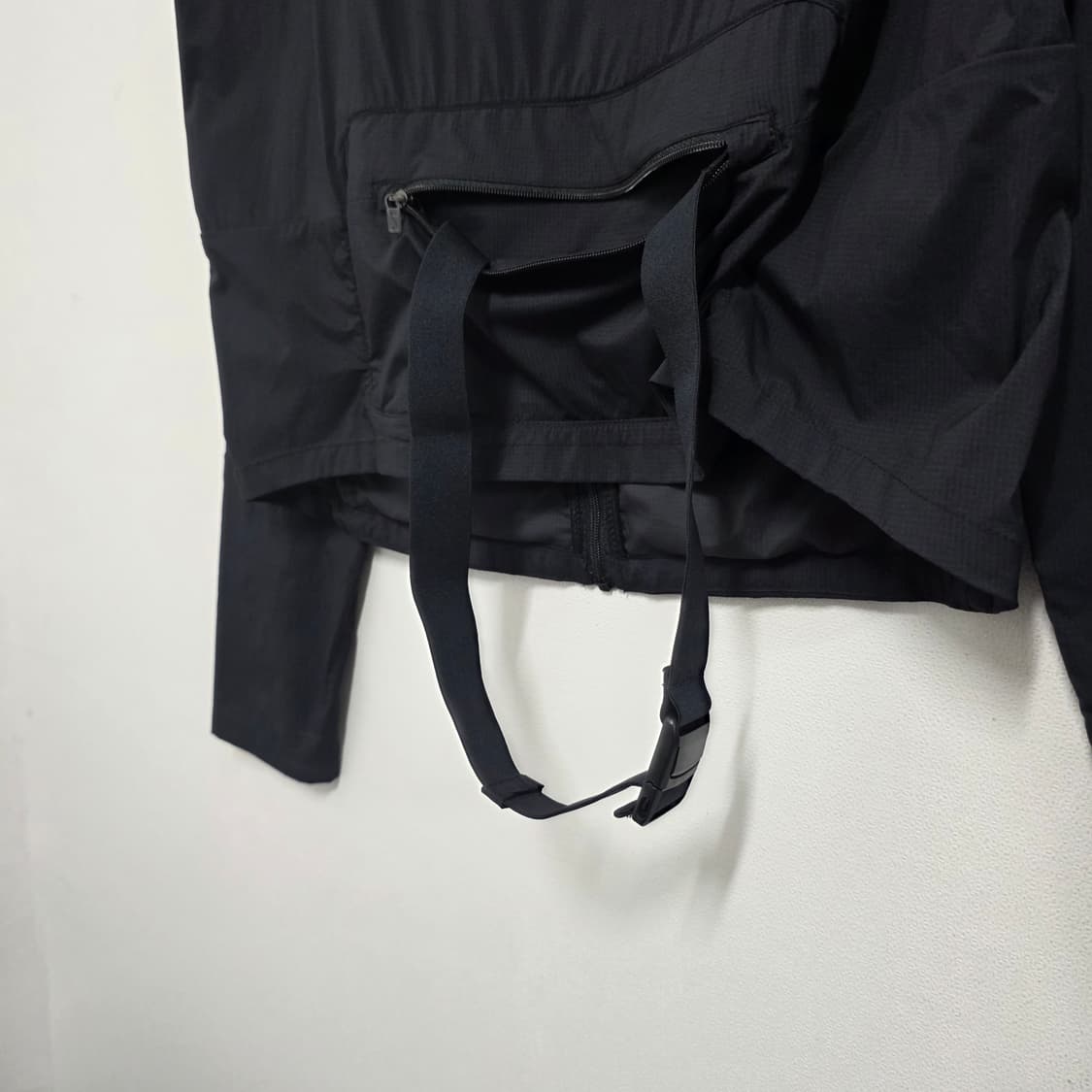 M 90 여성 나이키 쉴드 러닝 크롭 후드 바람막이 상품이미지4
