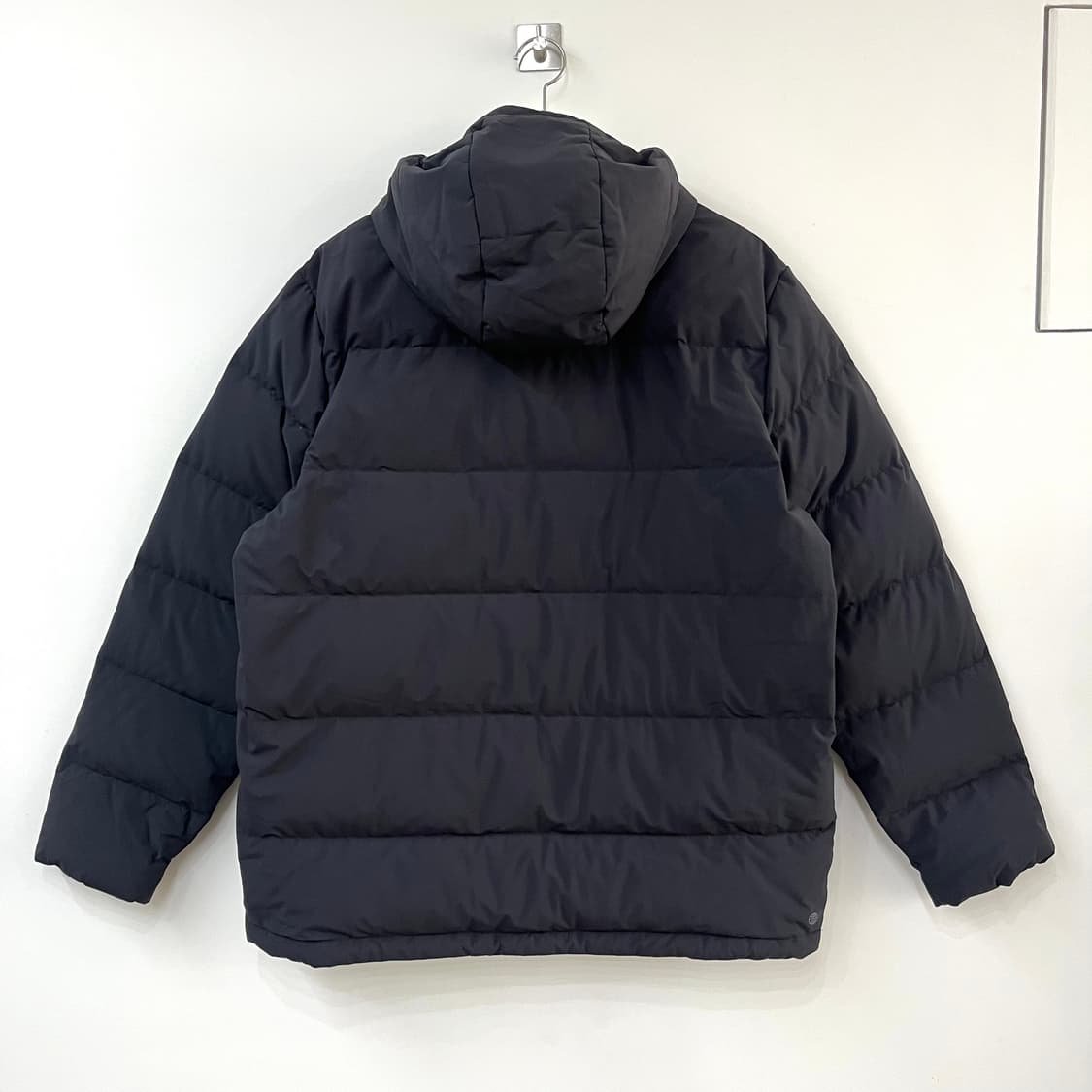 아디다스 덕다운 블랙 패딩 자켓 상품이미지3