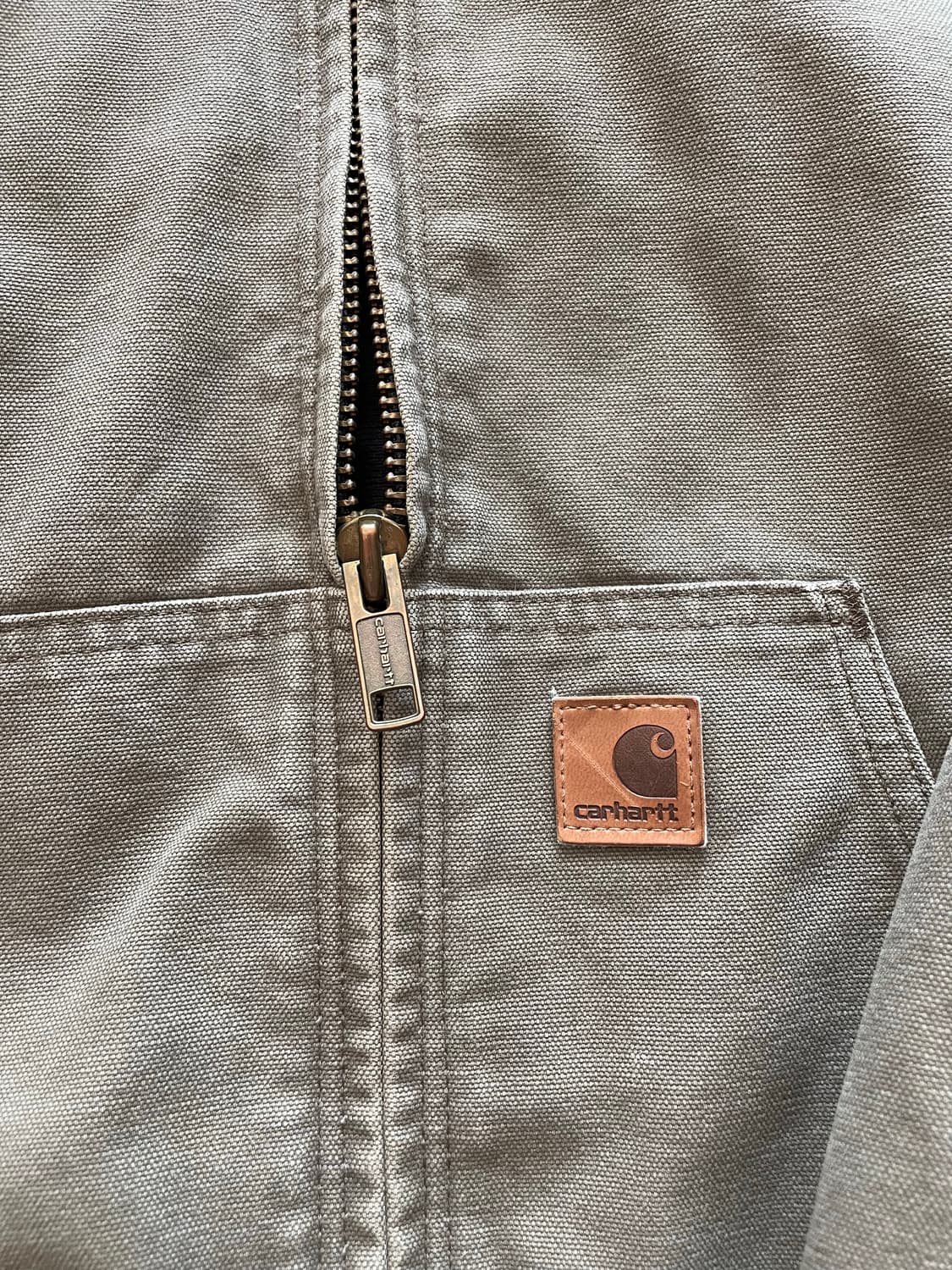 칼하트 j130 LBR 라이트브라운 액티브 자켓 샌드스톤 상품이미지5