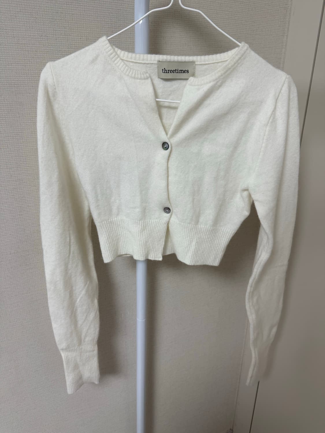 쓰리타임즈 가디건 화이트 상품이미지1
