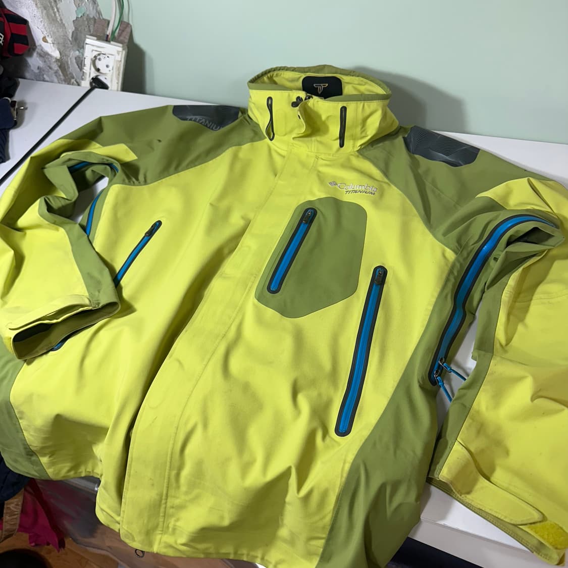105 XL 컬럼비아 그린배색 나일론 고어텍스 PROSHELL 등산바막 상품이미지2