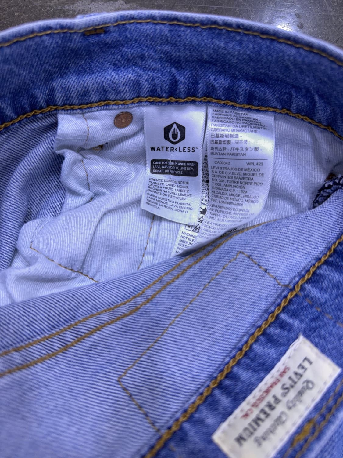 리바이스 511 프리미엄 슬림핏 R탭 빈티지 라이트 워싱 데님팬츠 32 상품이미지10