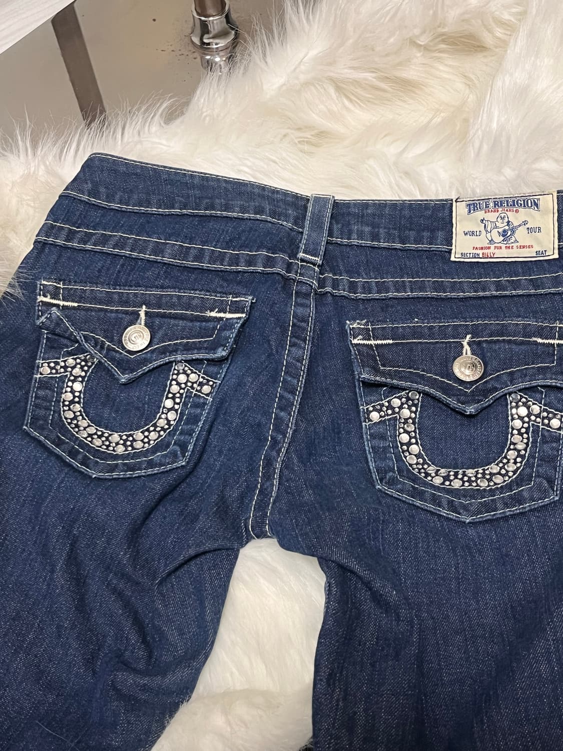 True Religion 트루릴리전 로우라이즈 일자핏 포켓 큐빅 데님 상품이미지6