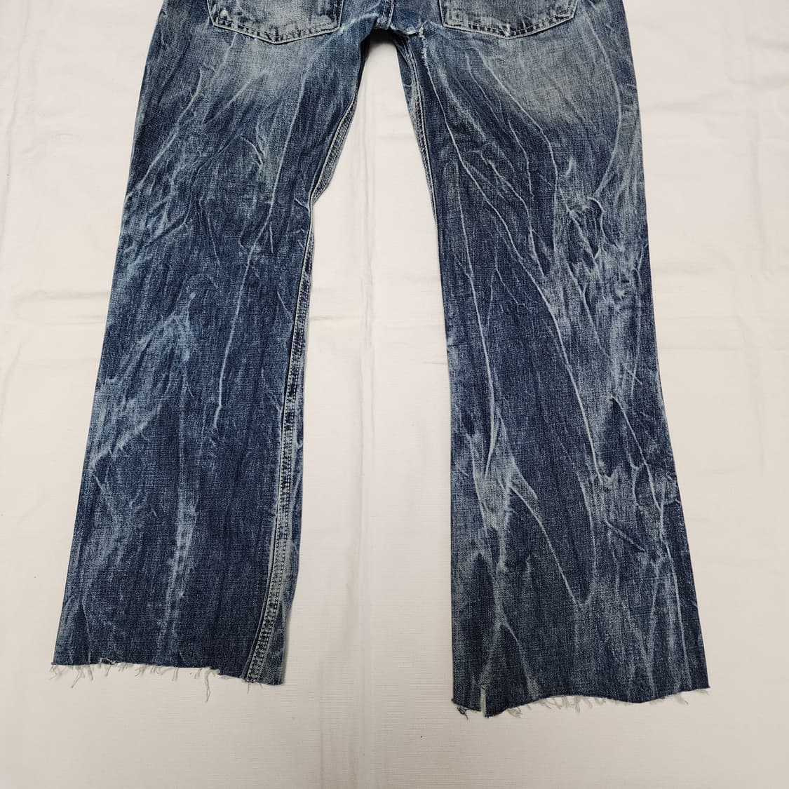 DIESEL ZATINY 컷팅 워시드 데님팬츠 상품이미지7