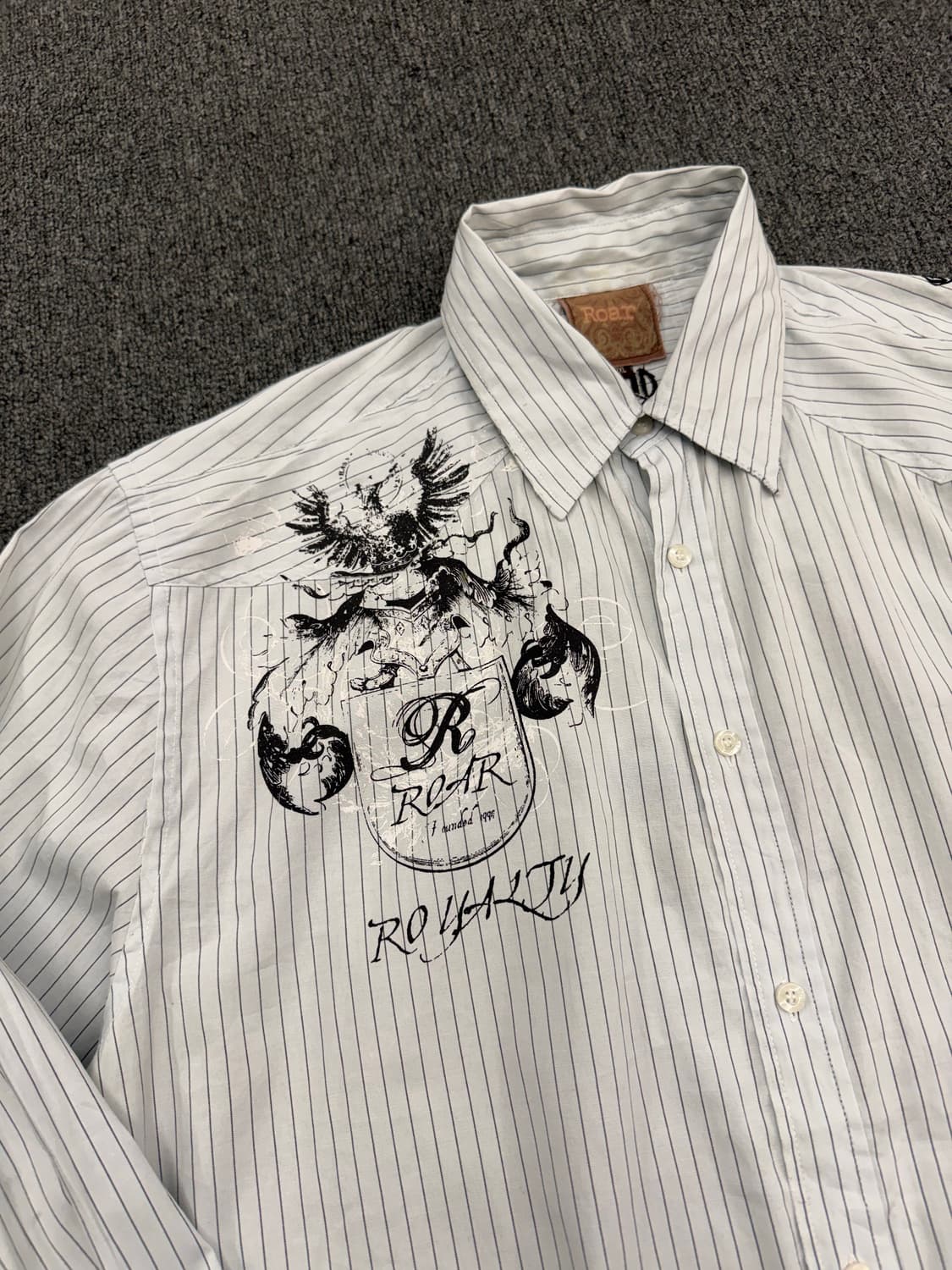 2XL)Roar 빈티지 프린팅 자수 스트라이프 긴팔셔츠 상품이미지3