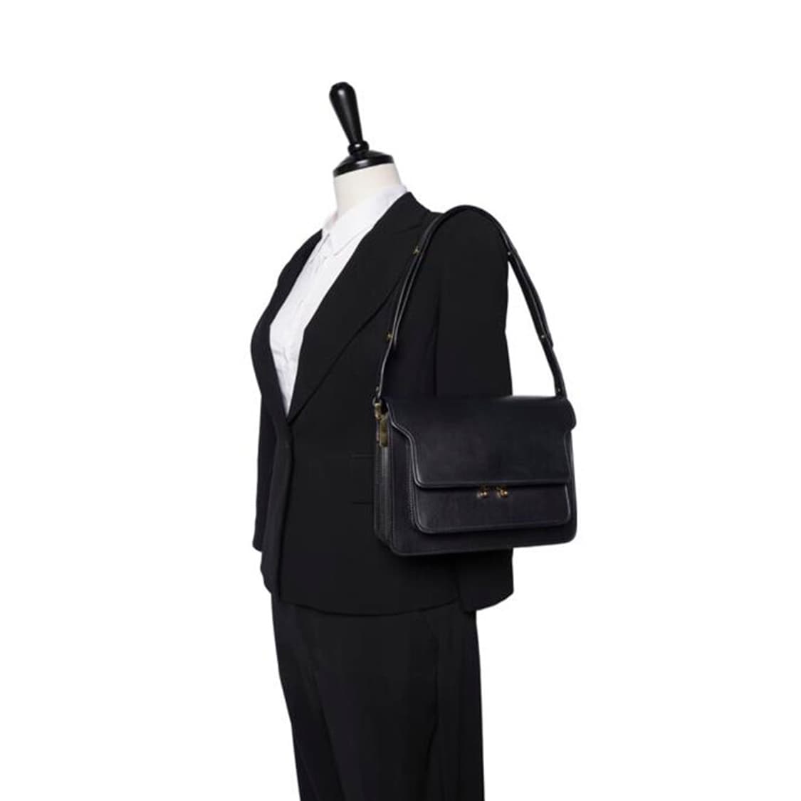 (중고) 마르니 블랙 카프스킨 트렁크 미듐 숄더백 상품이미지4