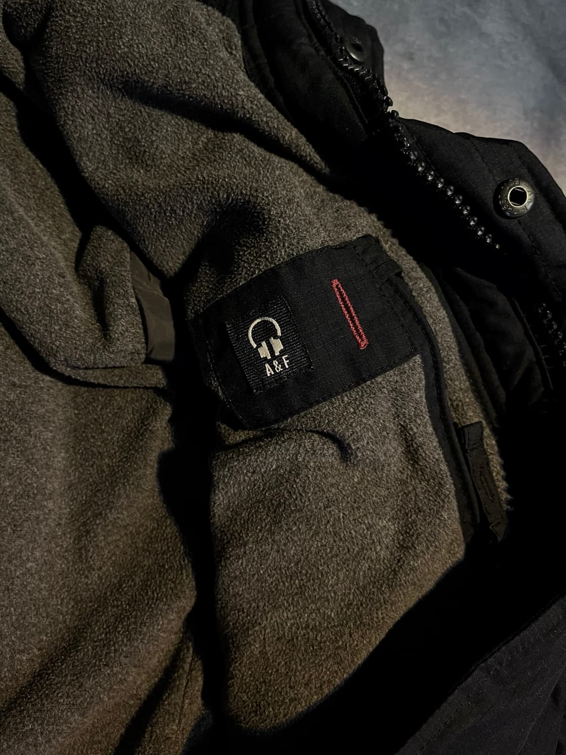 아베크롬비 남성 자켓 바람막이 S 사이즈입니다 상품이미지3