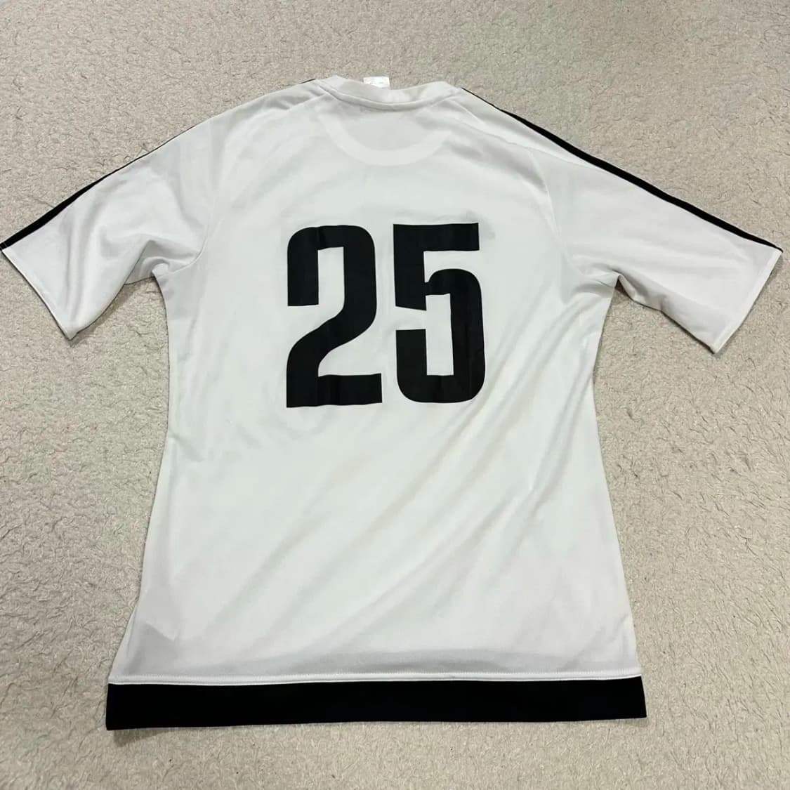 아디다스 유벤투스 반팔티 2xl 상품이미지6