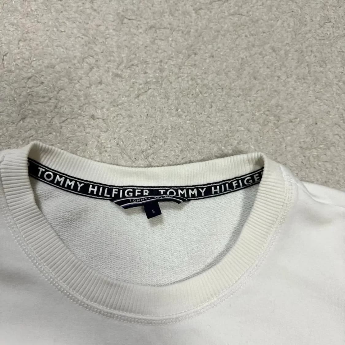 타미힐피거 맨투맨 s 상품이미지3