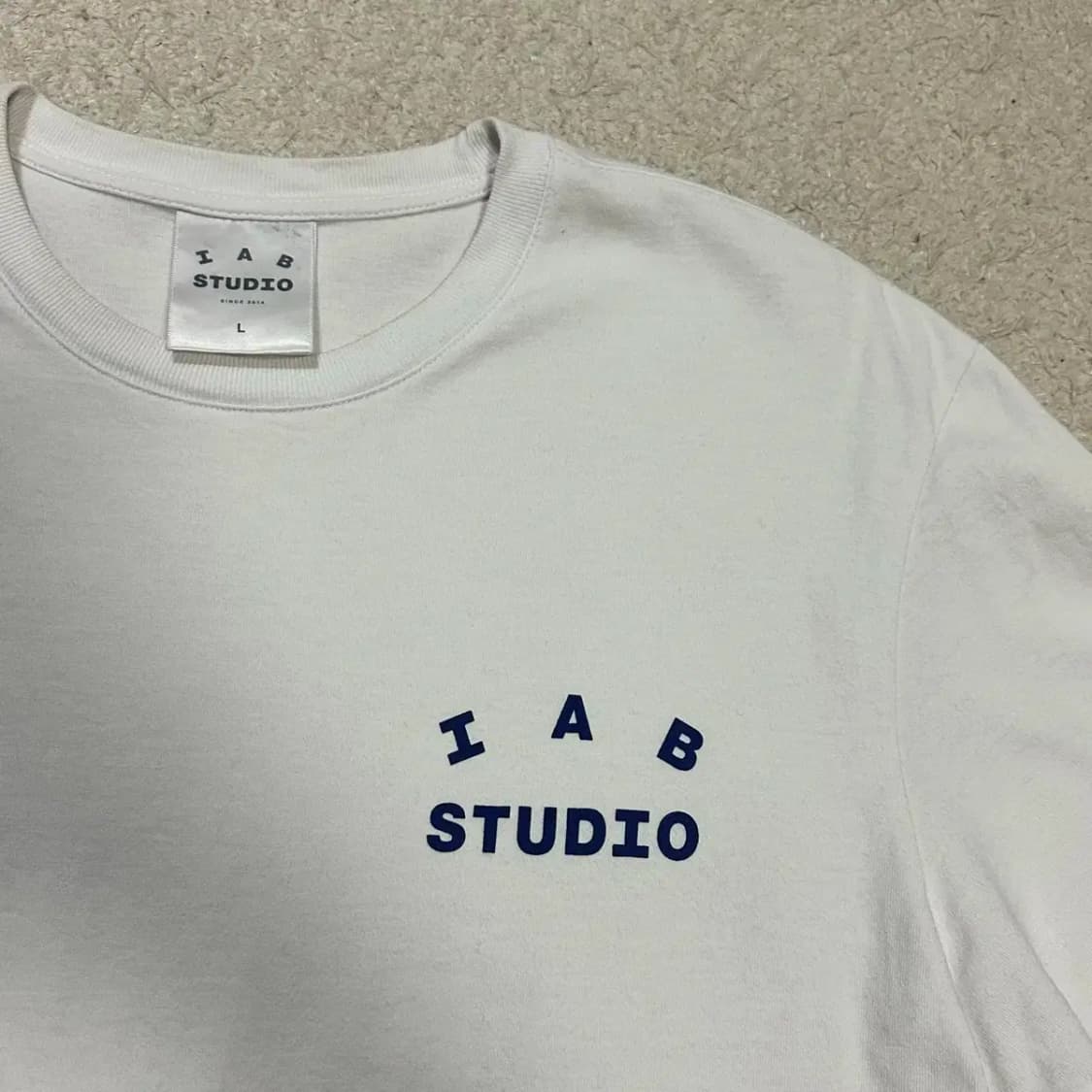 아이앱스튜디오 반팔티 화이트 상품이미지3