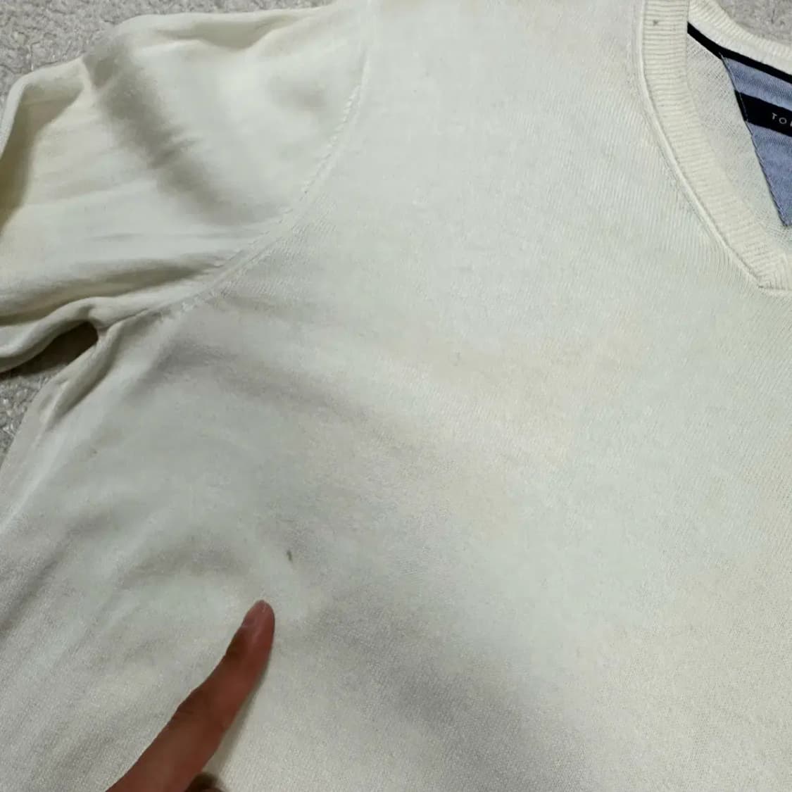 타미힐피거 니트 브이넥 s 상품이미지2