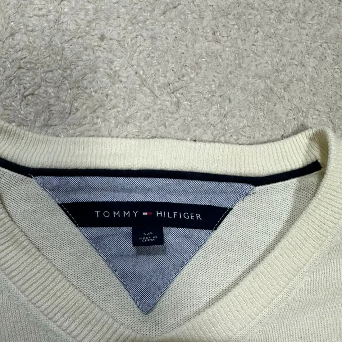 타미힐피거 니트 브이넥 s 상품이미지4