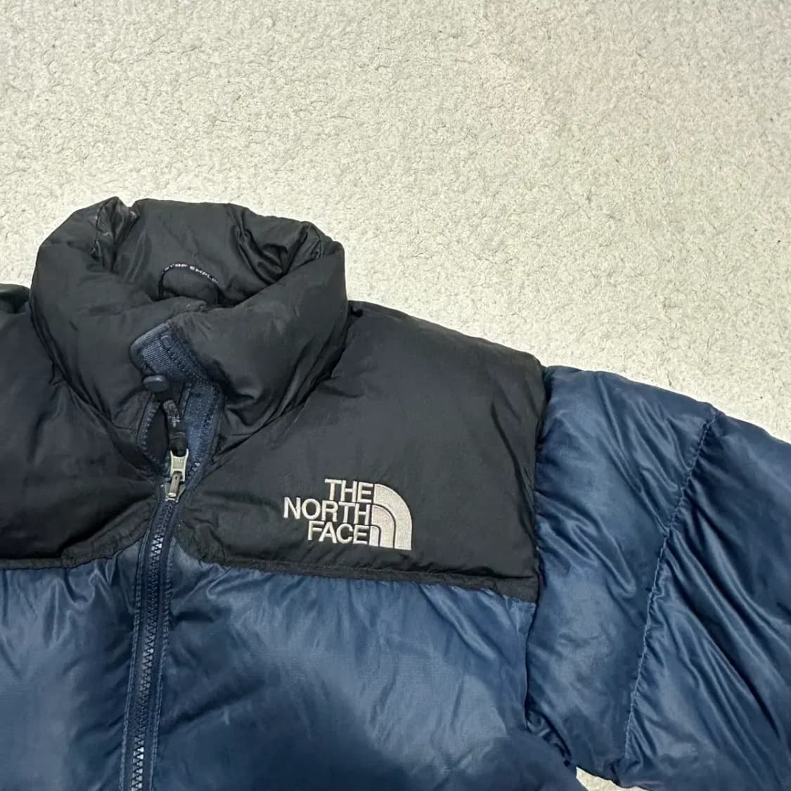 노스페이스 눕시 700 패딩 네이비 s 90 상품이미지3