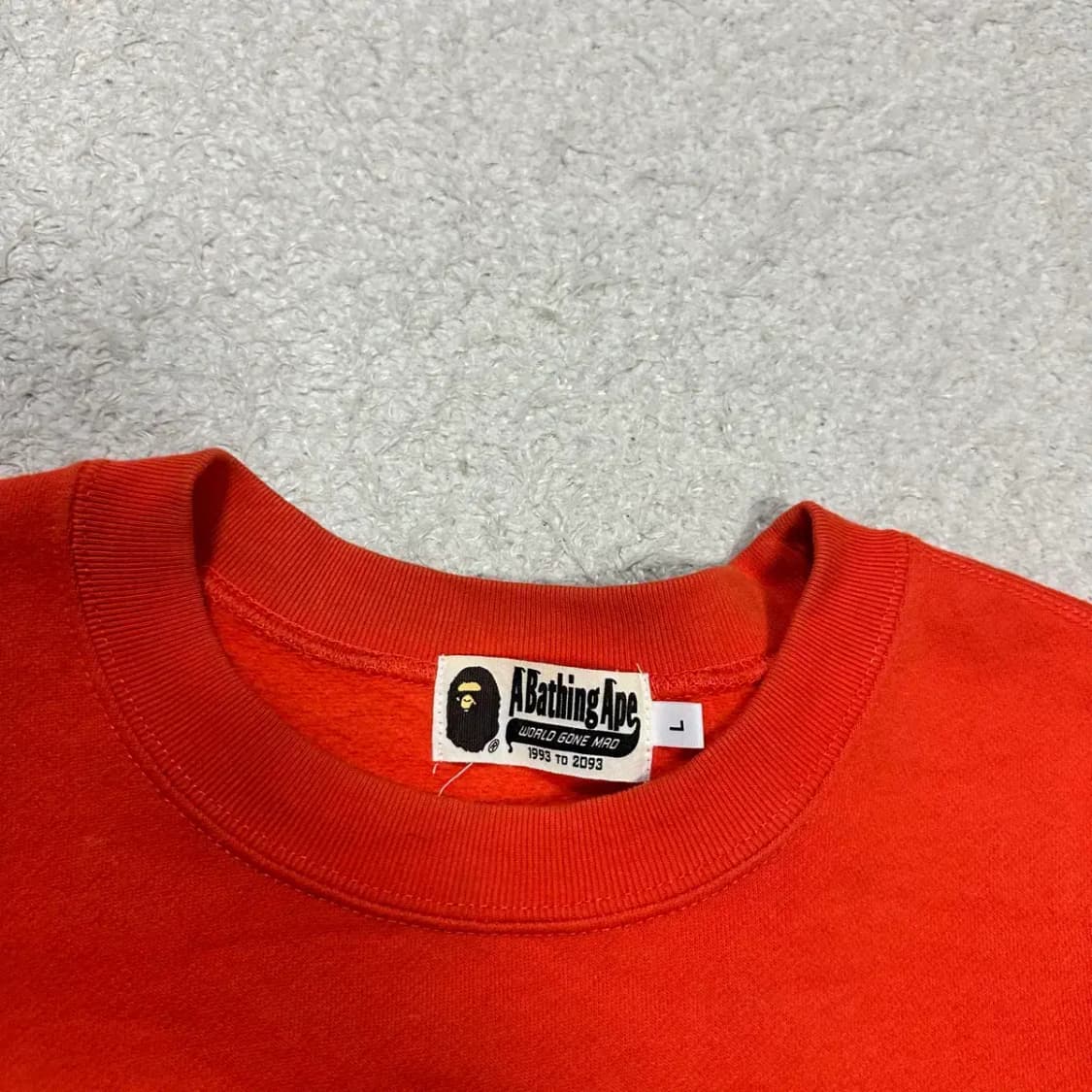 베이프 맨투맨 기모 L 상품이미지3