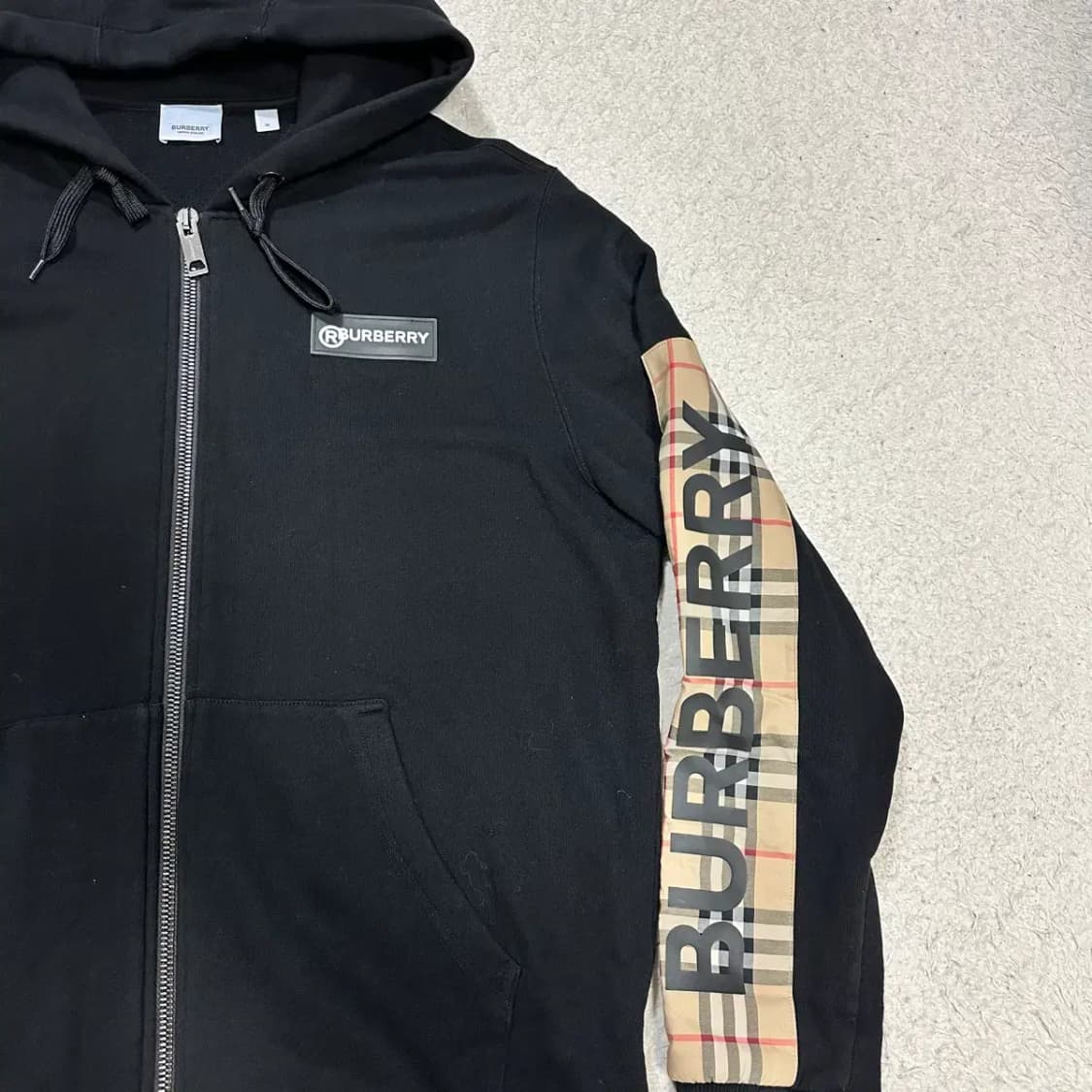버버리 후드집업 블랙 상품이미지2
