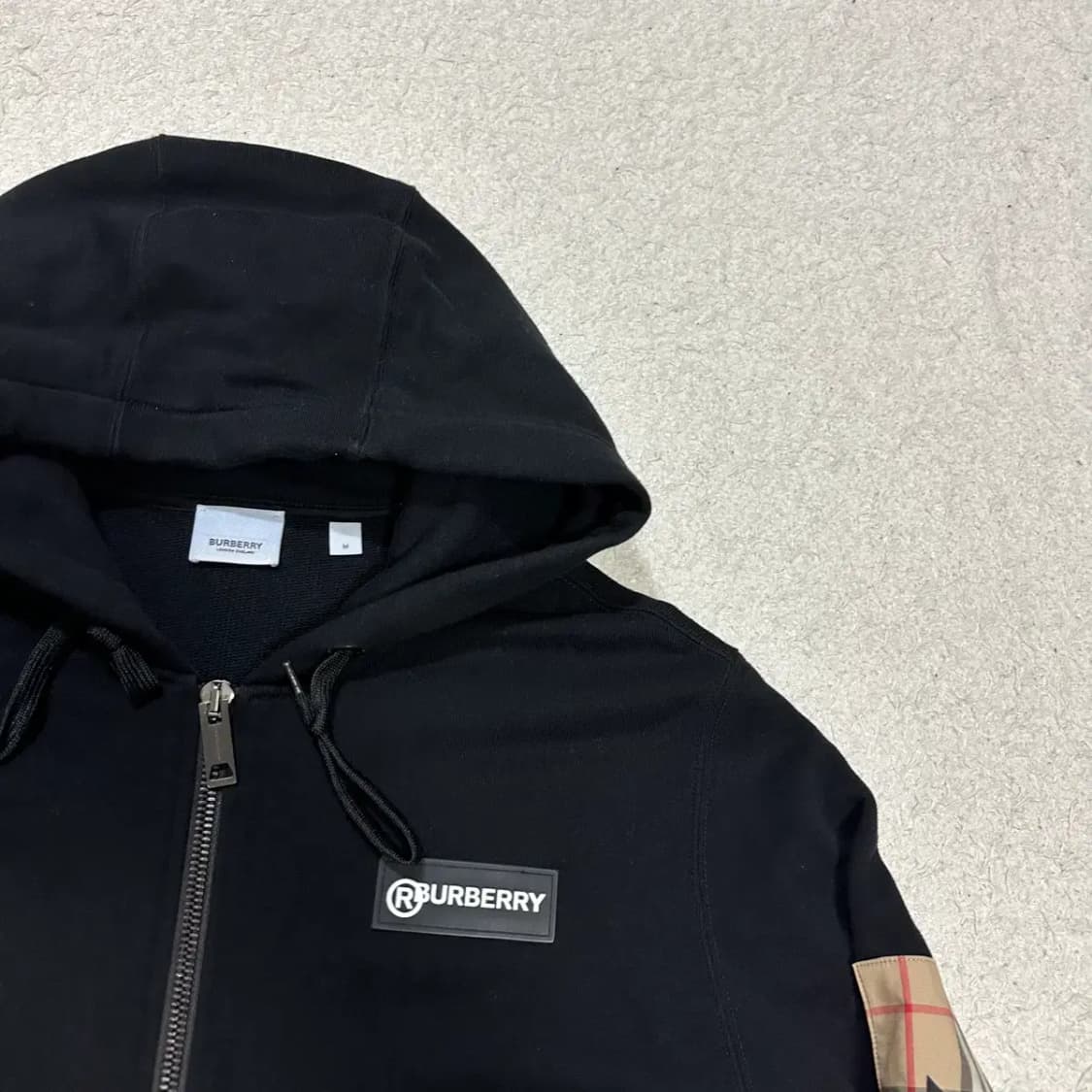 버버리 후드집업 블랙 상품이미지3
