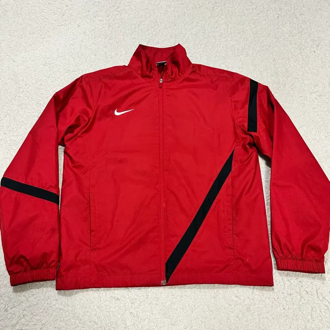 나이키 바람막이 자켓 레드 L 100 상품이미지1