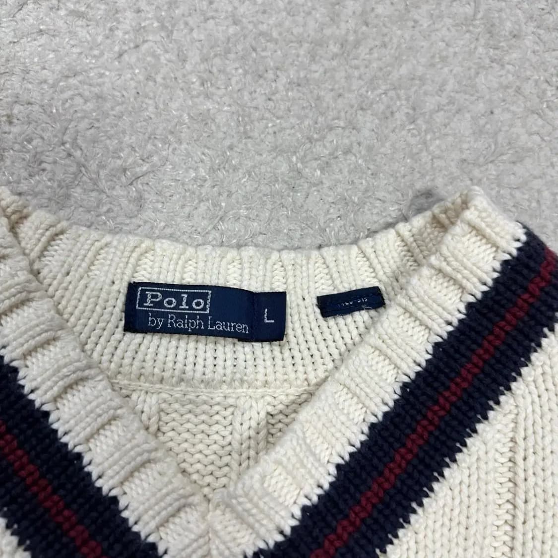 폴로 랄프로렌 크리켓 케이블 브이넥 니트 여성 추천 상품이미지4