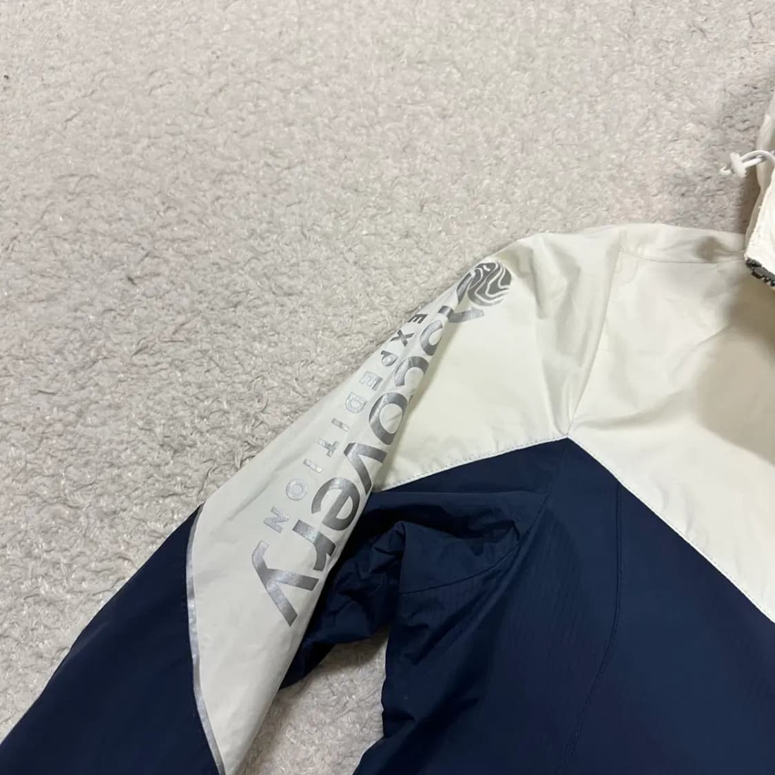 디스커버리 익스페디션 바람막이 여성 90 상품이미지3