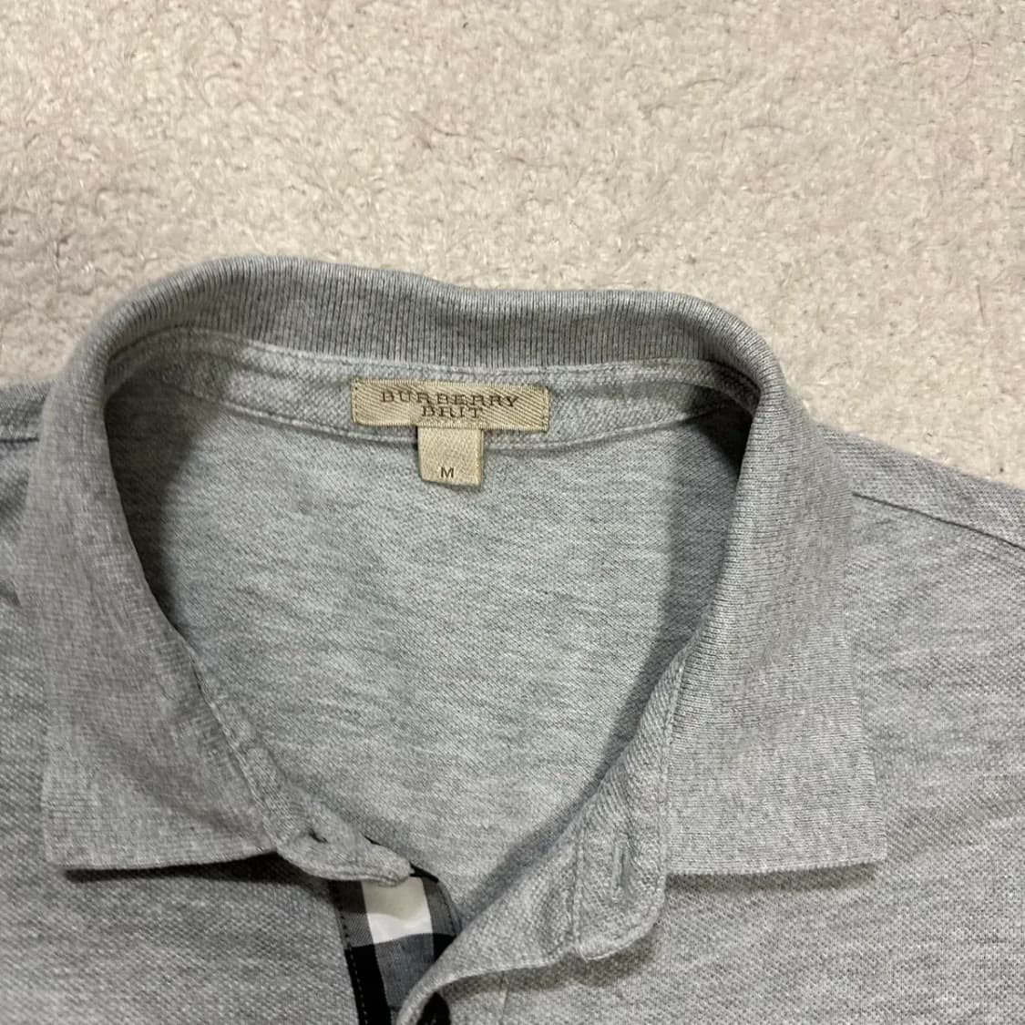 버버리 반팔 카라티 m 상품이미지4