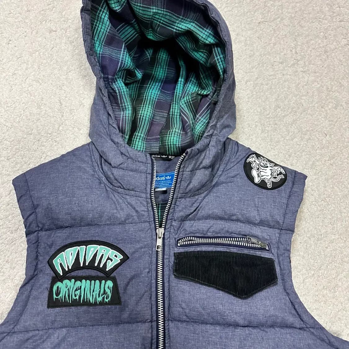 아디다스 오리지널 패딩 조끼 후드 105 상품이미지2