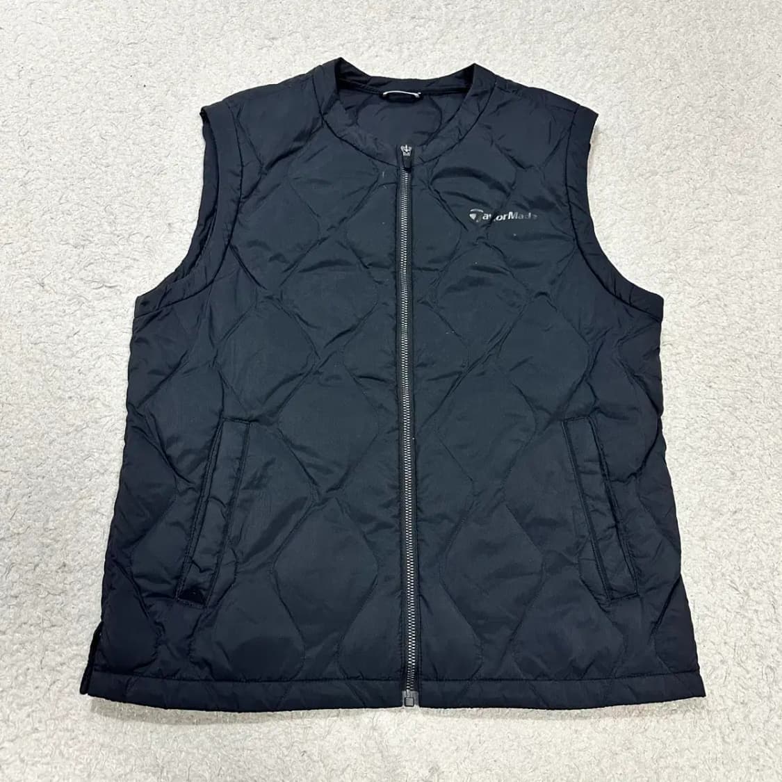 테일러메이드 퀼팅 조끼 블랙 100 상품이미지1