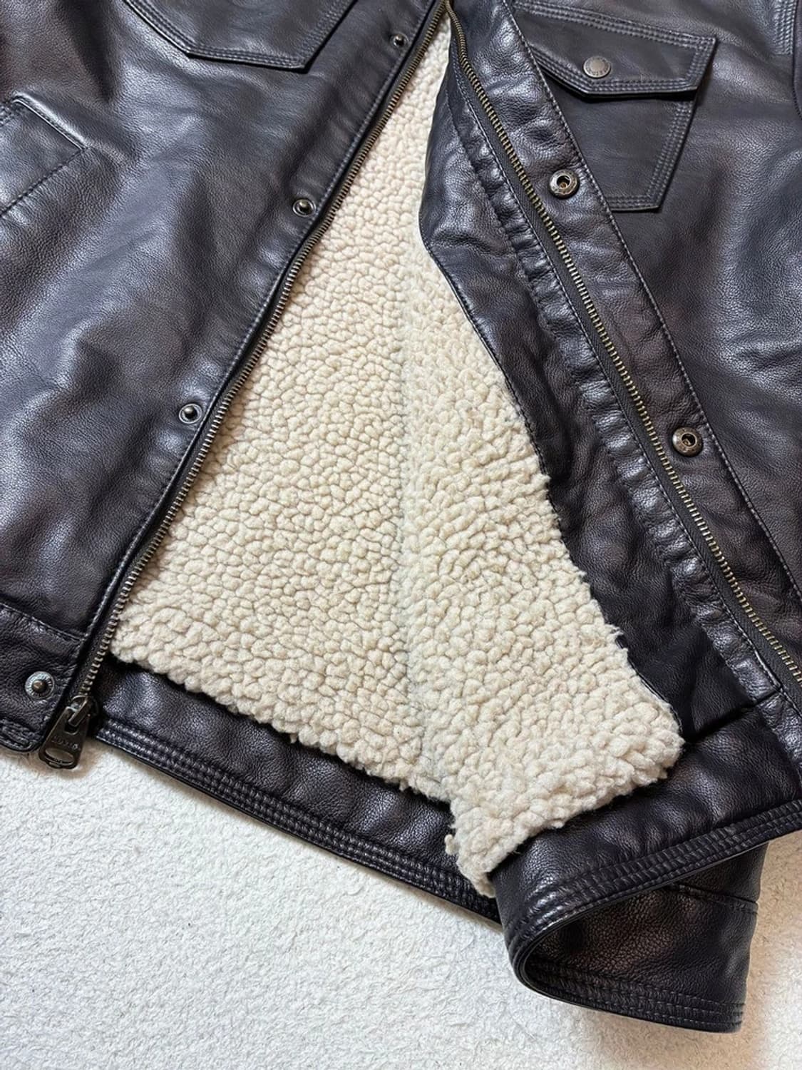 리바이스 20ss 쉐르파 가죽 봄버 자켓 PN7422 상품이미지7