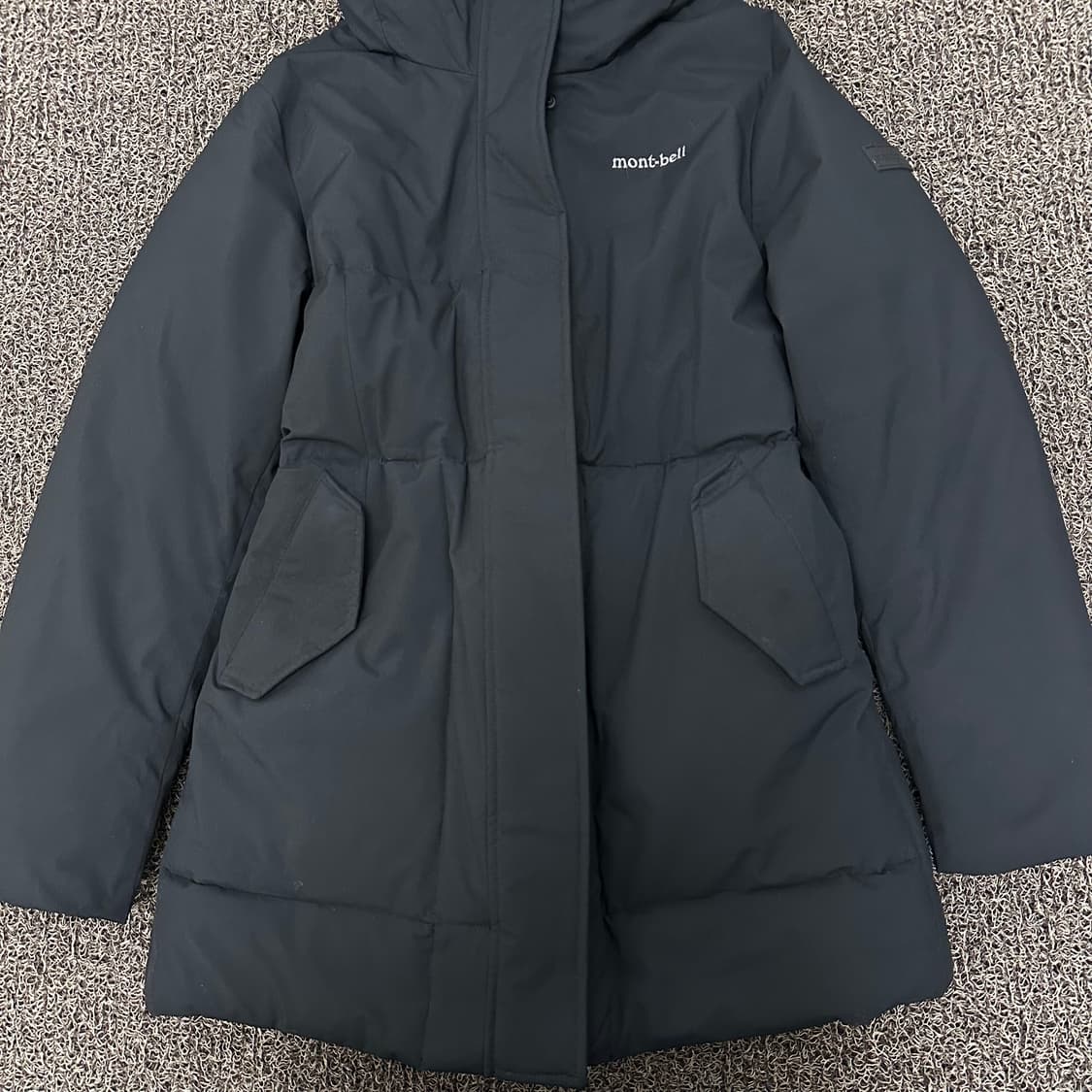 montbell 몽벨 여성 패딩 점퍼 블랙 90(S) 상품이미지3