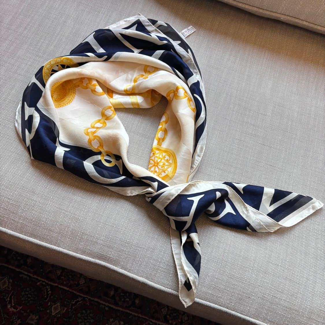 빈티지 니나리찌(NINA RICCI) 실크 100% 스카프 상품이미지1