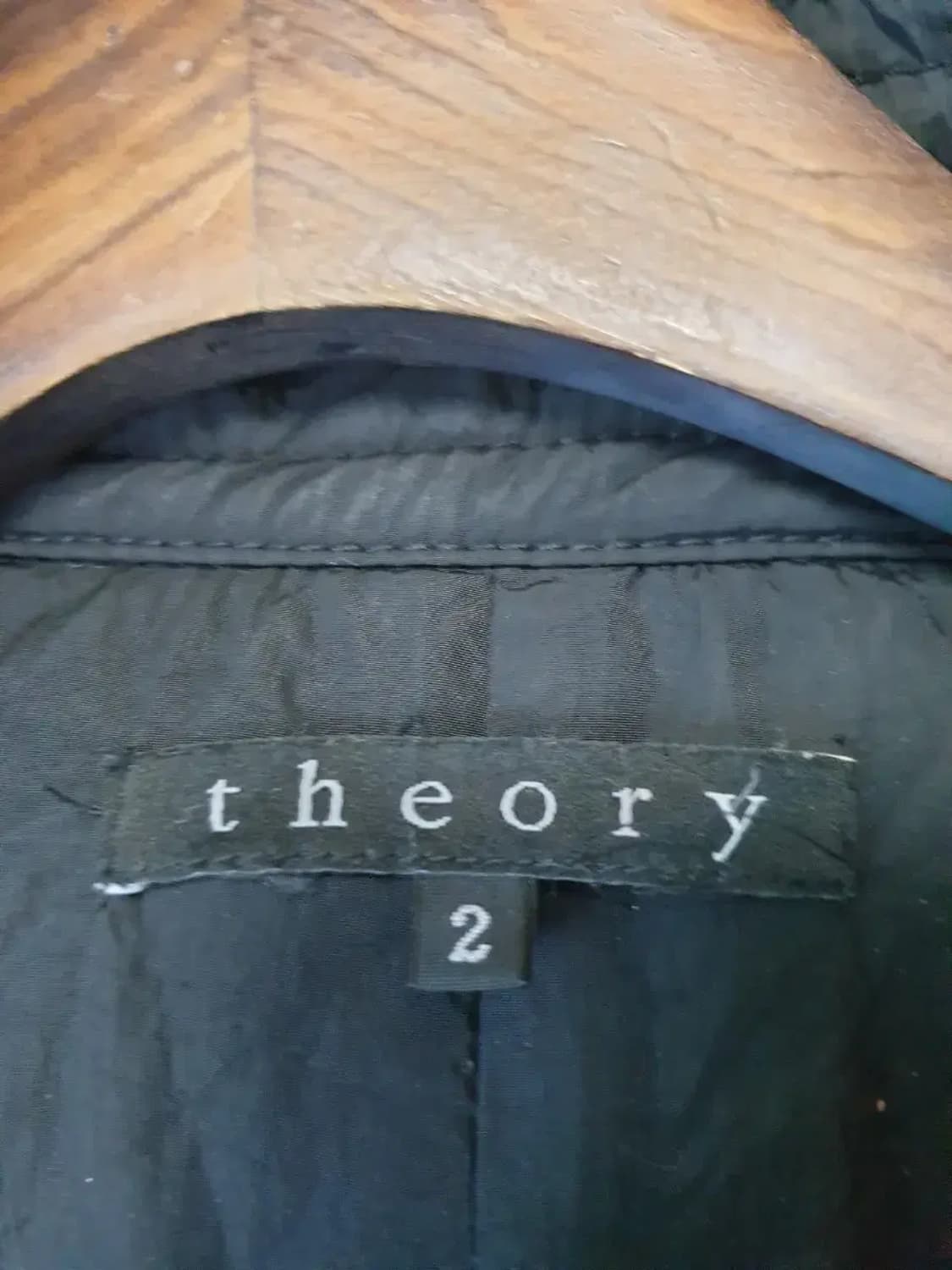 Theory 띠어리 블랙 숏 다운자켓 상품이미지4