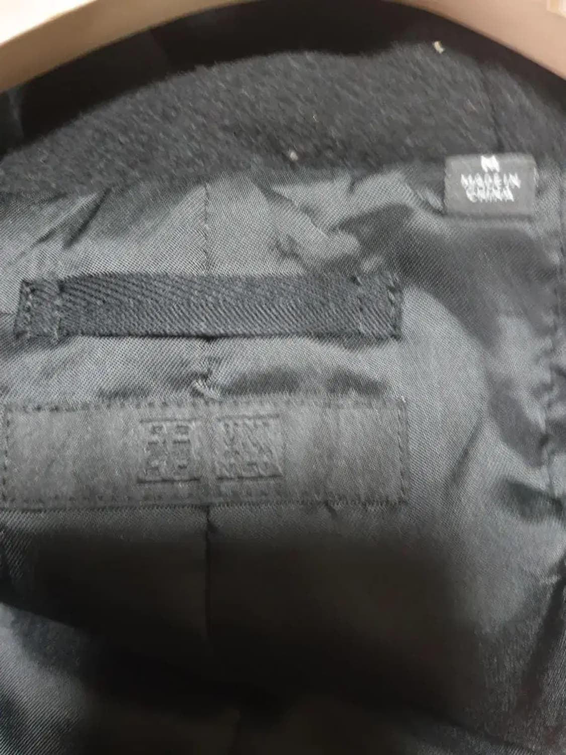 유니클로 블랙 후드 자켓 상품이미지3