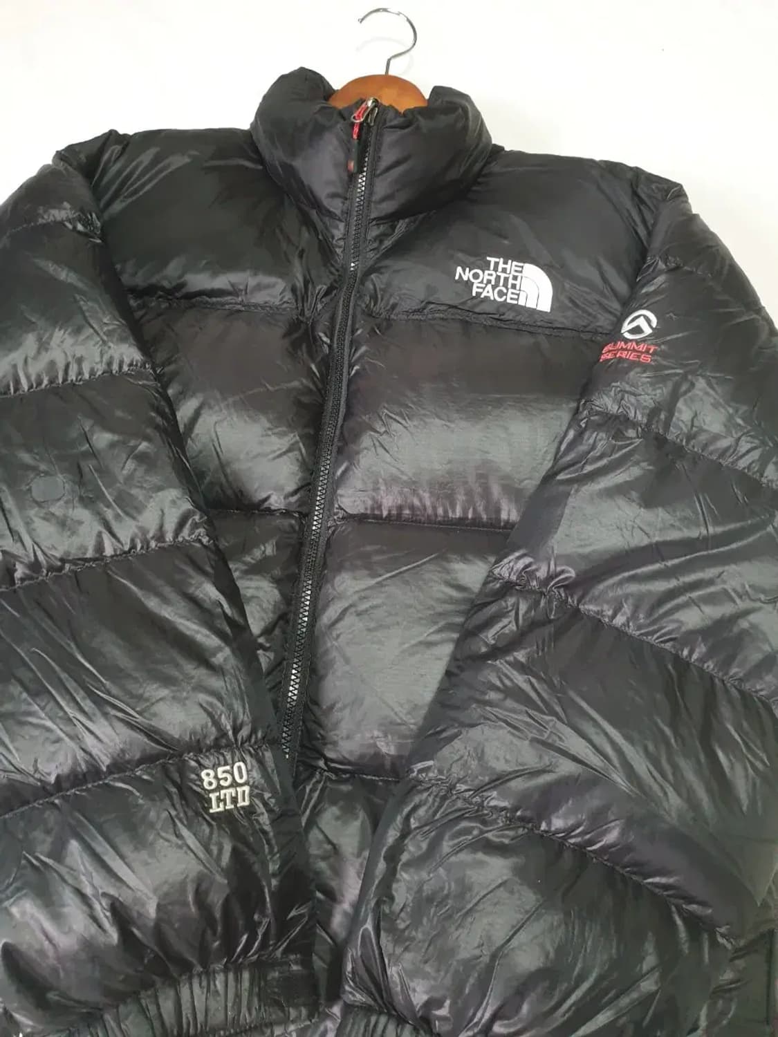 노스페이스 850LTD 블랙 눕시 패딩 상품이미지2