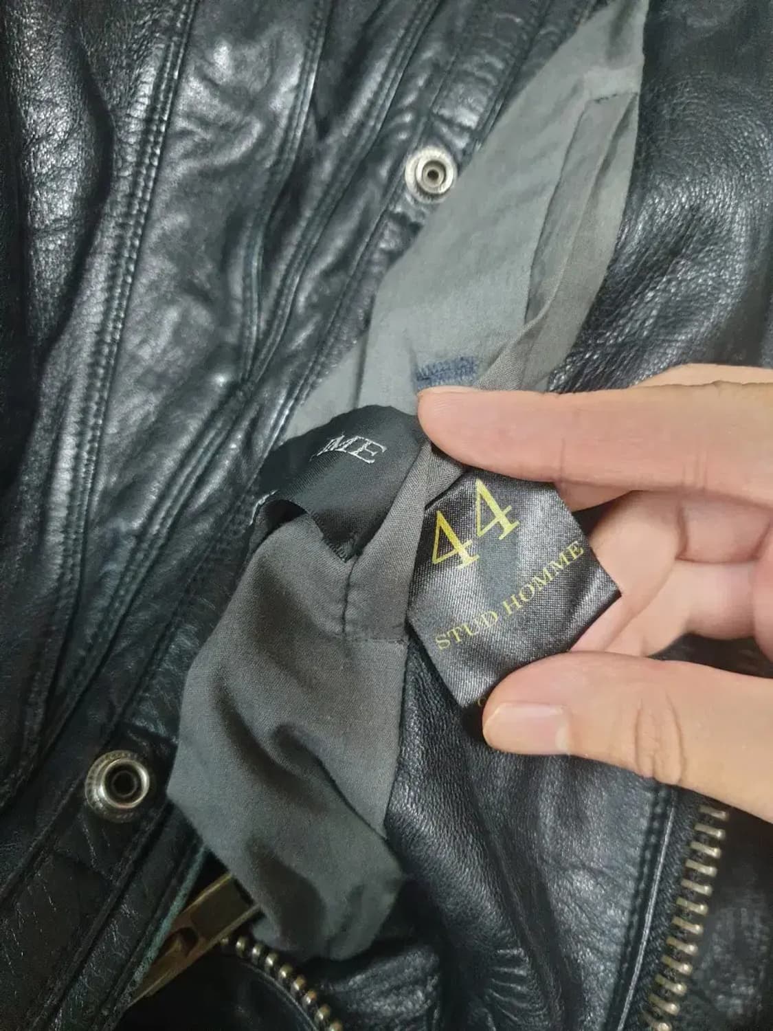 스터드 옴므 블랙 실크 가죽 자켓 상품이미지5