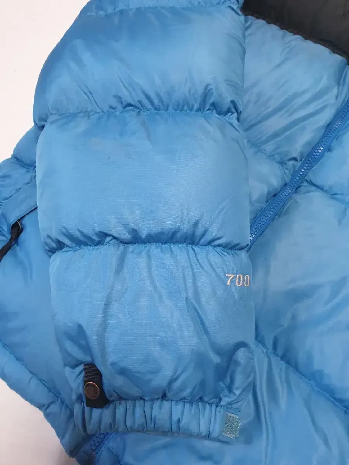 노스페이스 700 하늘 눕시 패딩 상품이미지4