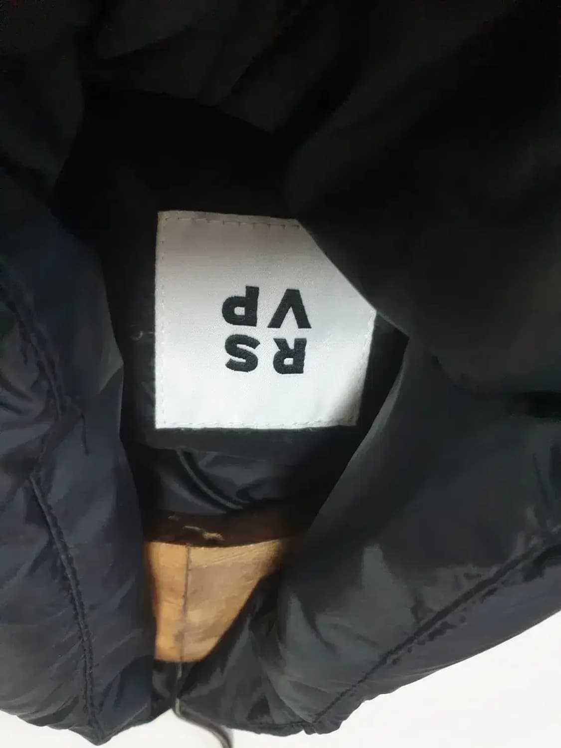 알에스브이피 블랙 구스 패딩 상품이미지5