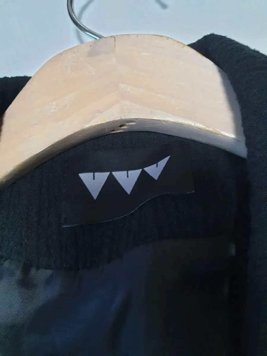 VVV 등로고 블랙 자켓 상품이미지5