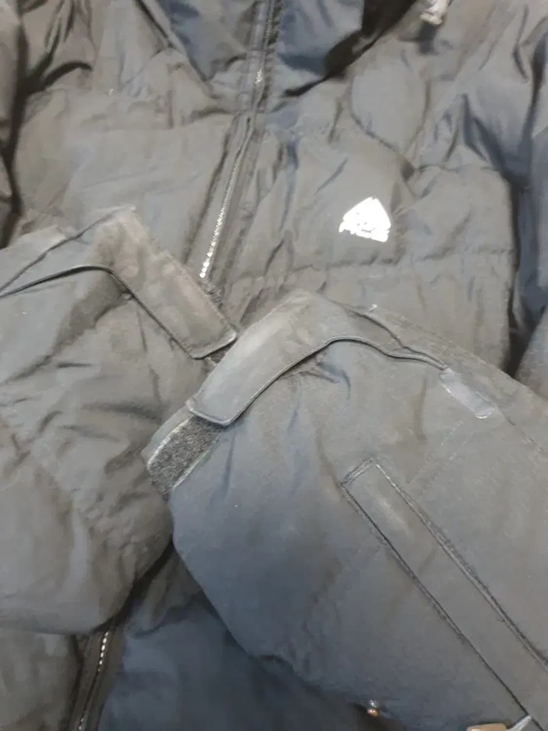나이키 ACG 블랙 다운 패딩 상품이미지4