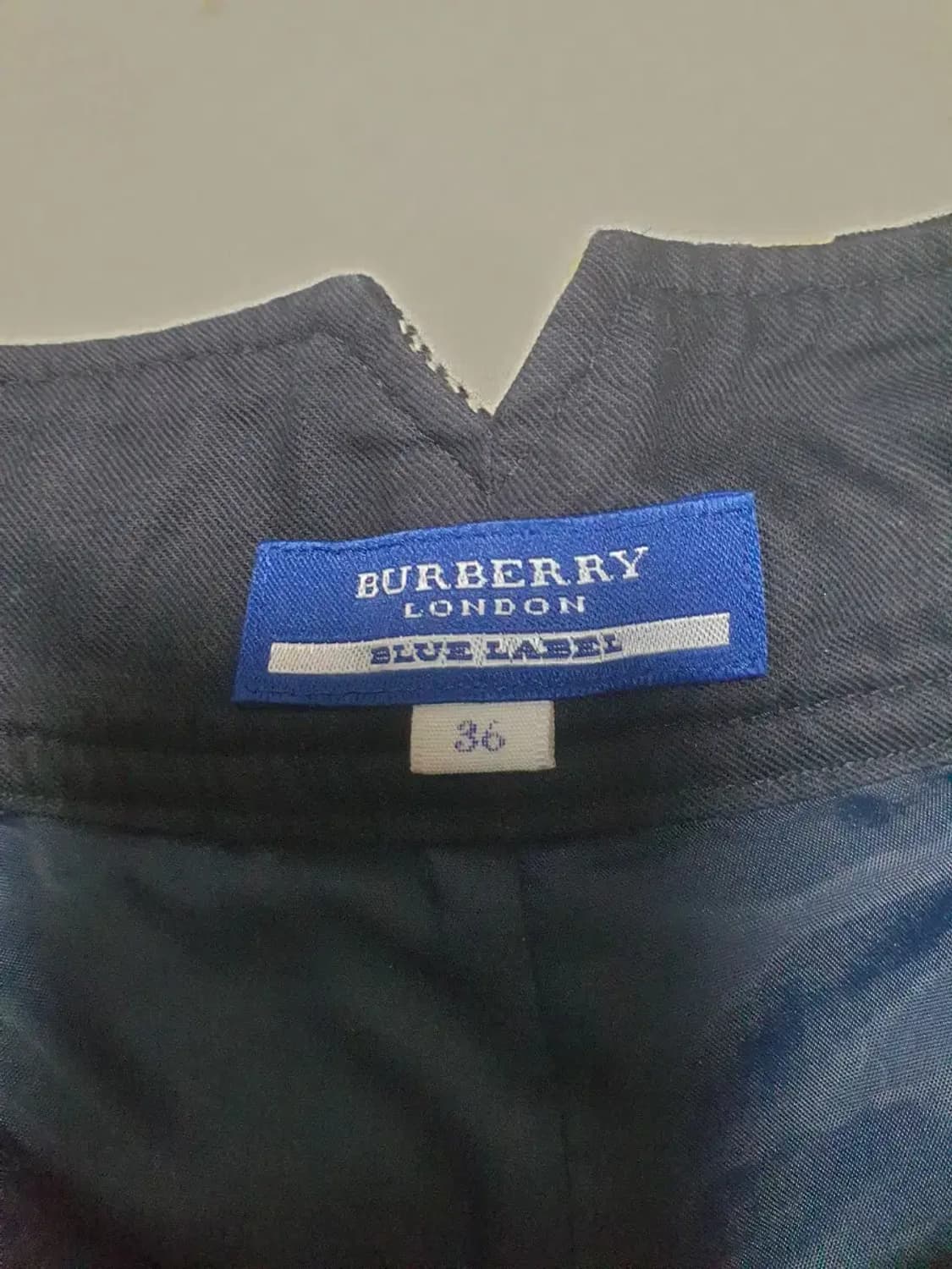 버버리 블루라벨 금장 숏팬츠 상품이미지4