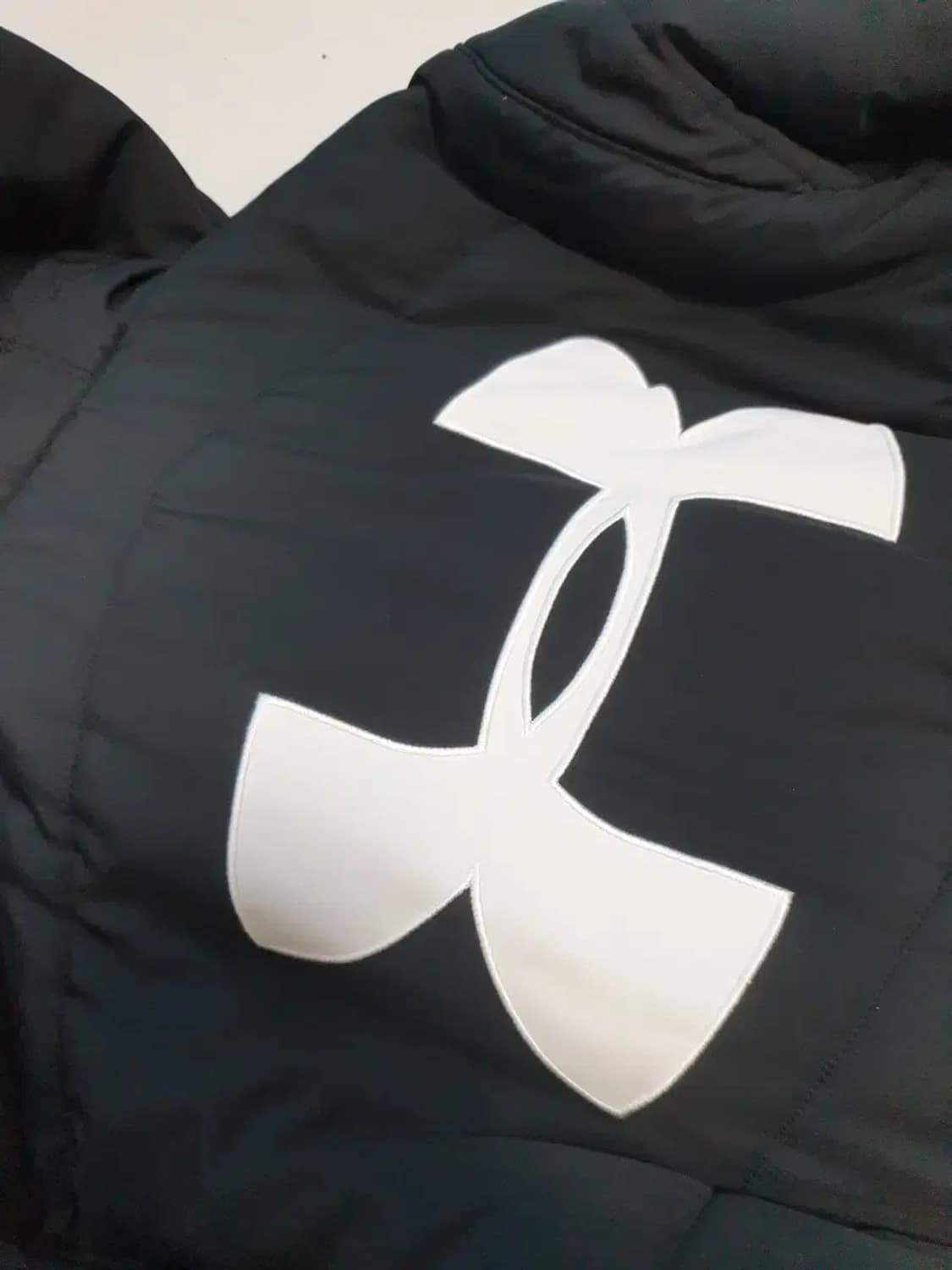 언더아머 블랙 벤치 롱파카 상품이미지2