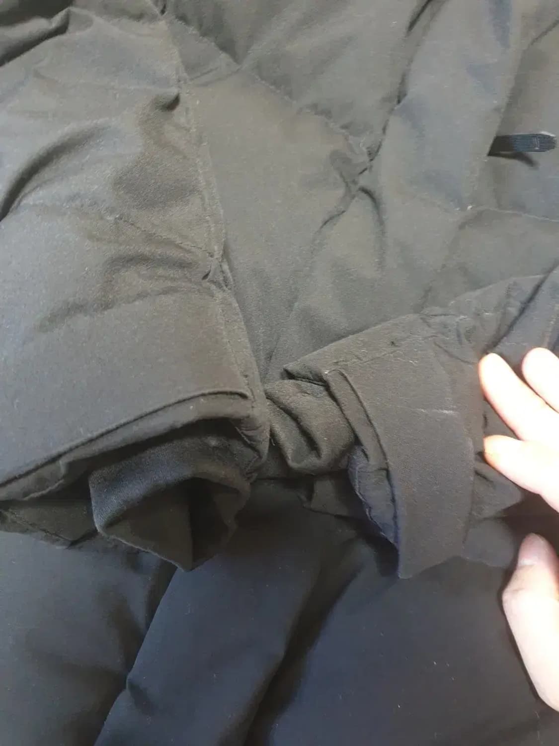디스커버리 블랙 다운 롱패딩 상품이미지6