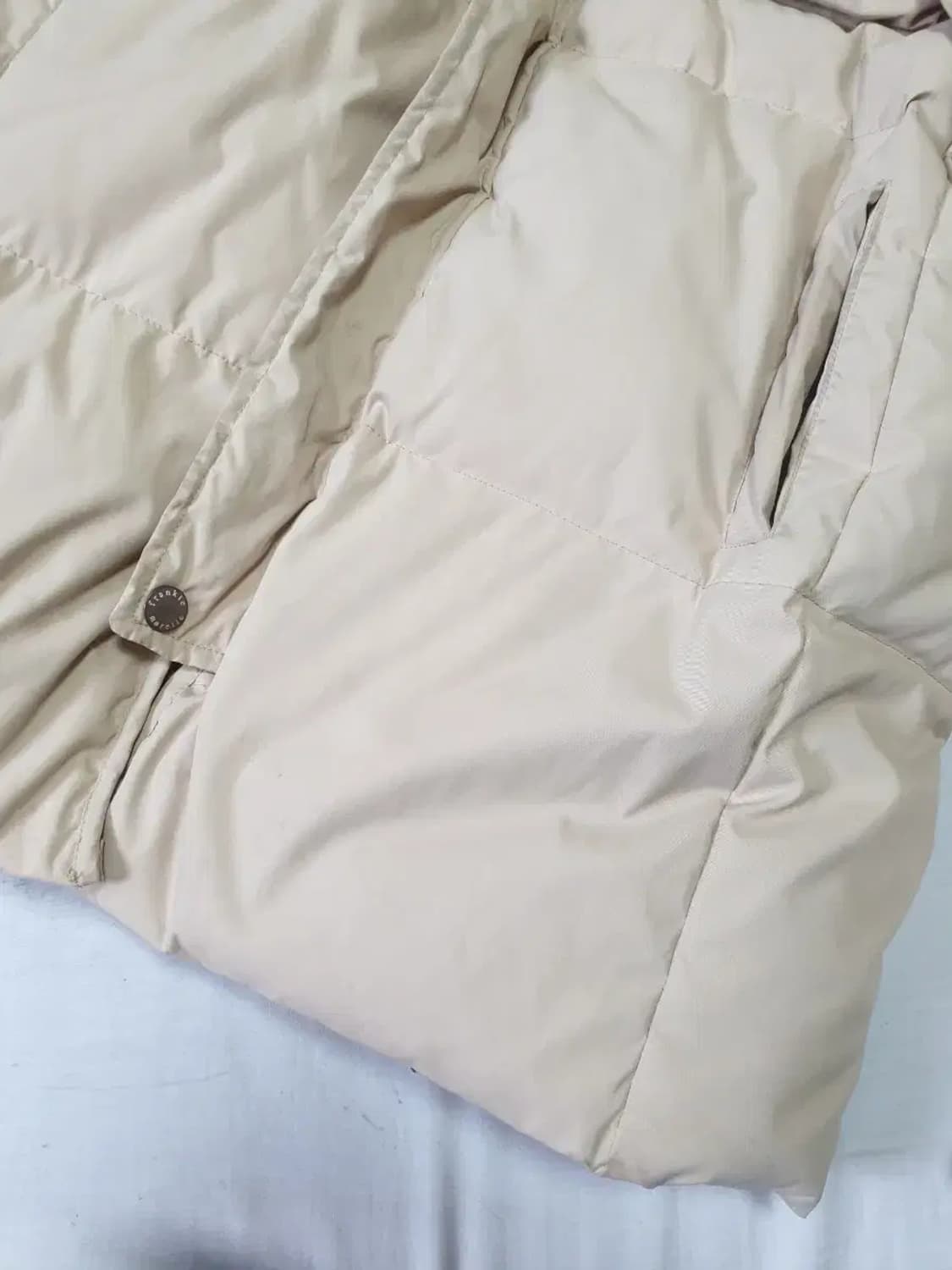 프랭키모렐로 베이지 견장 패딩 상품이미지4