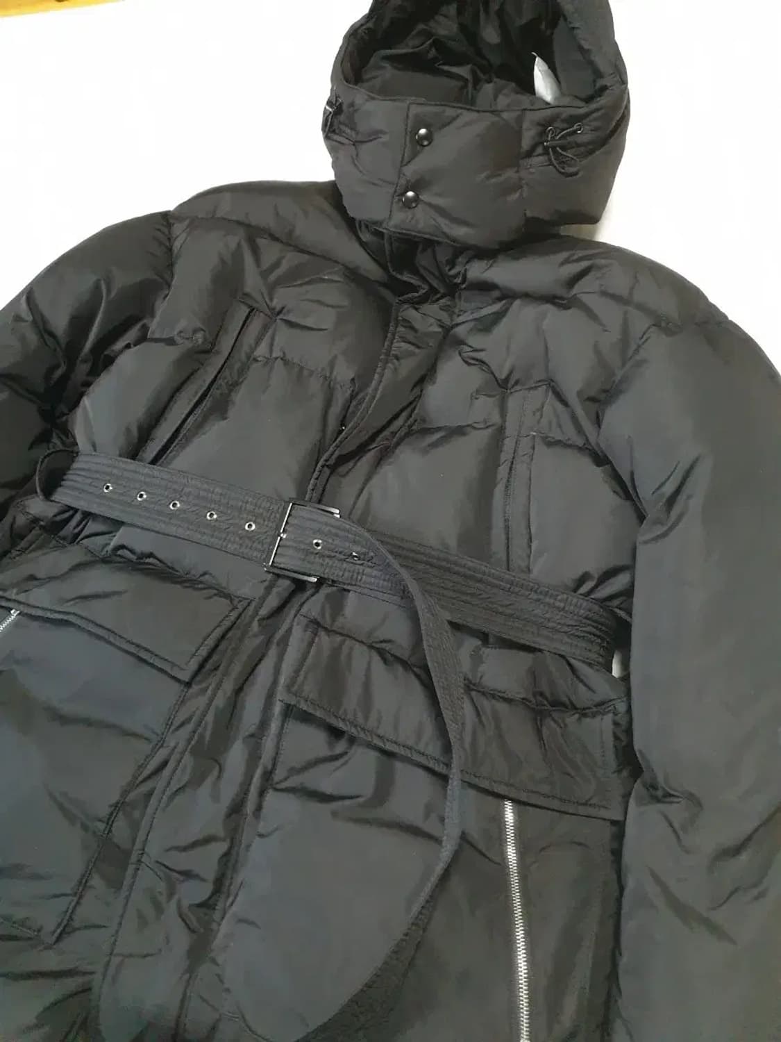 질스튜어트뉴욕 블랙 구스 벨티드 패딩 상품이미지2