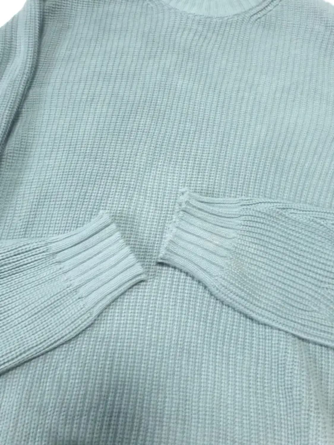 알레그리 텍스쳐드 어깨 트임 니트 상품이미지3