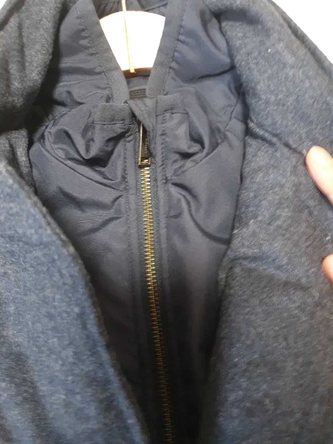 라코스테 네이비 다운 패딩 자켓 상품이미지3