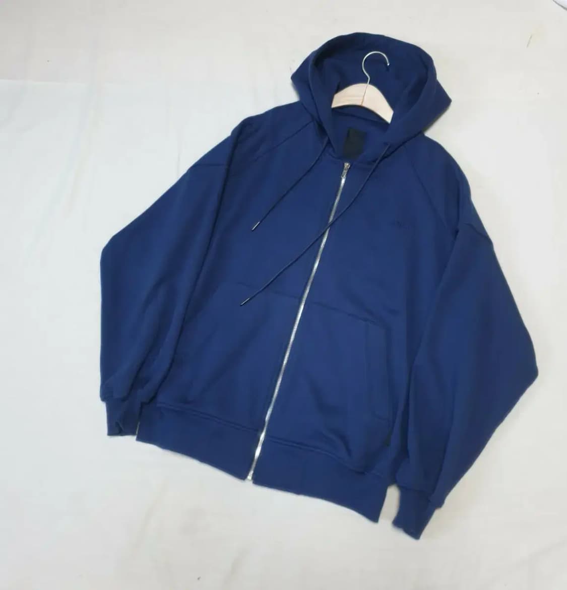 준지 22fw 레터링 후드집업 블루 상품이미지2