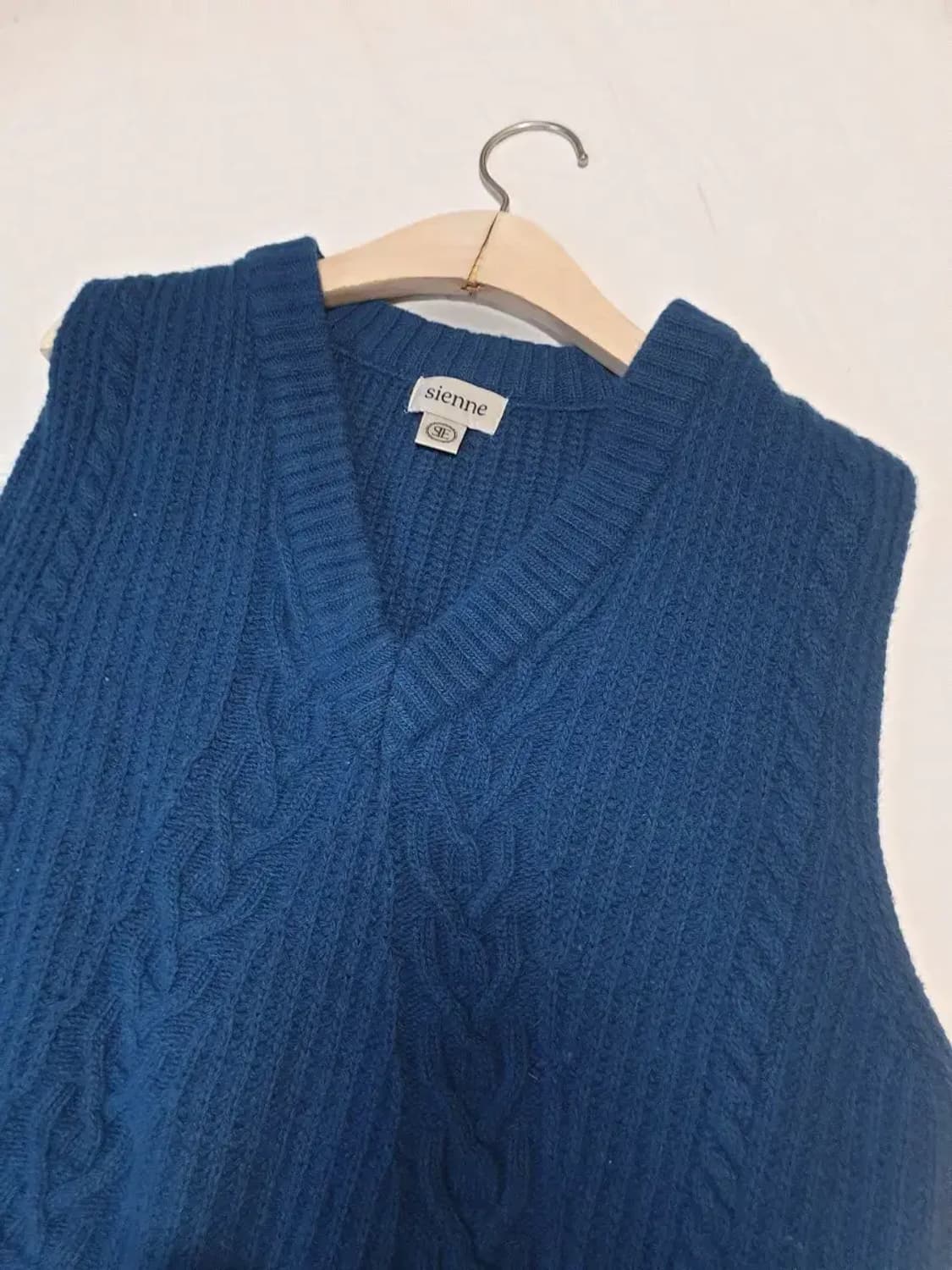 시엔느 슈퍼파인울 네이비 니트 조끼 상품이미지2