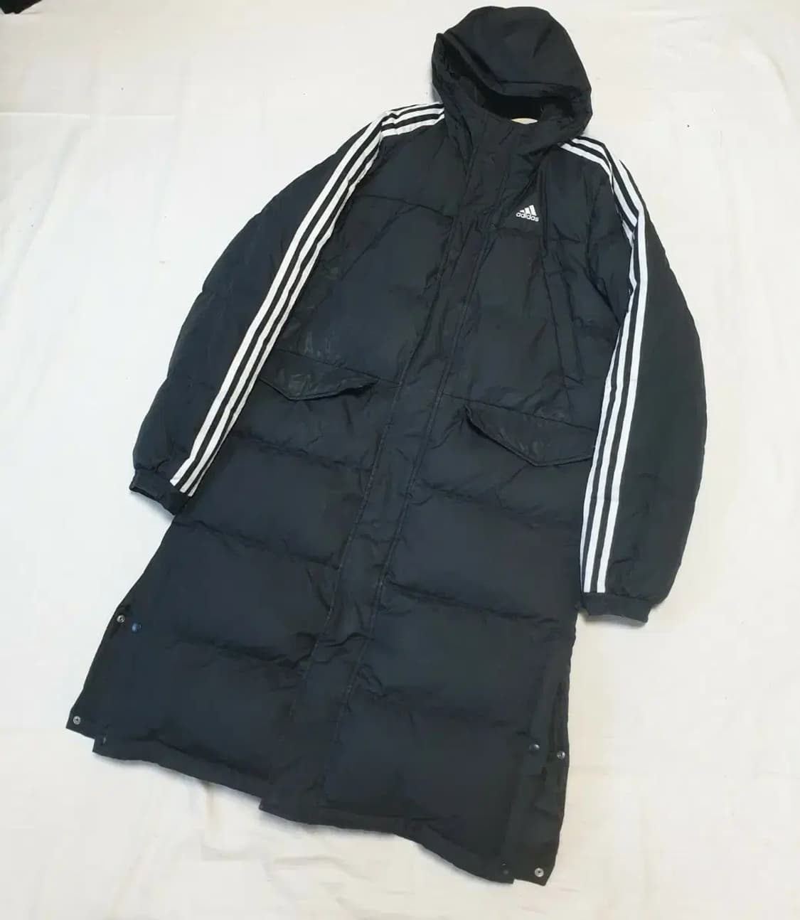 아디다스 블랙 다운 롱패딩 상품이미지1