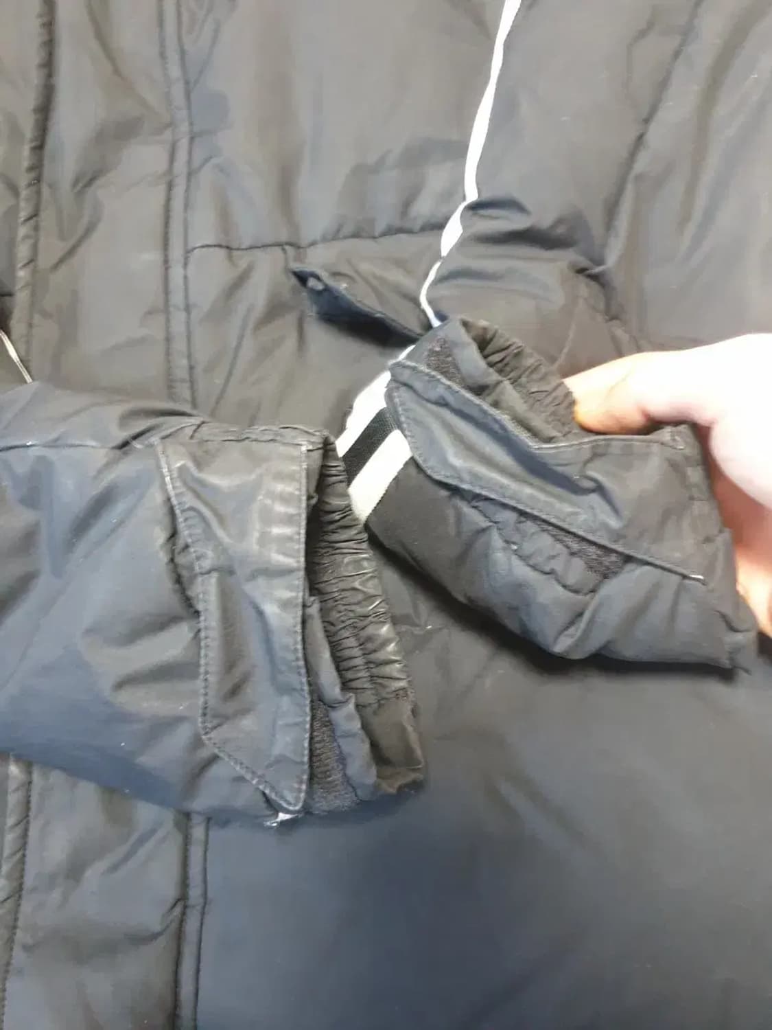 아디다스 블랙 다운 롱패딩 상품이미지3