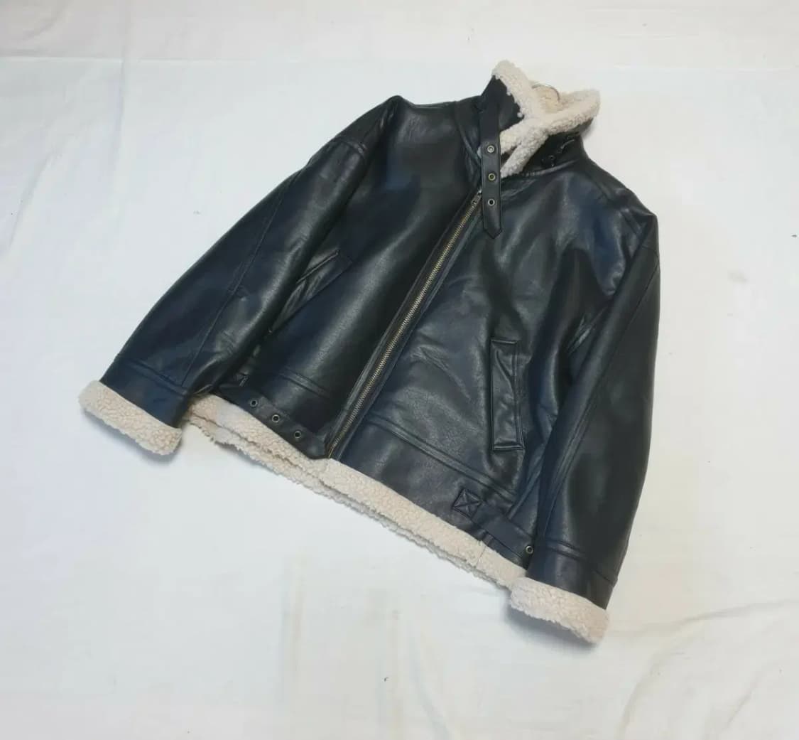 썸플레이스 블랙 무스탕 상품이미지1