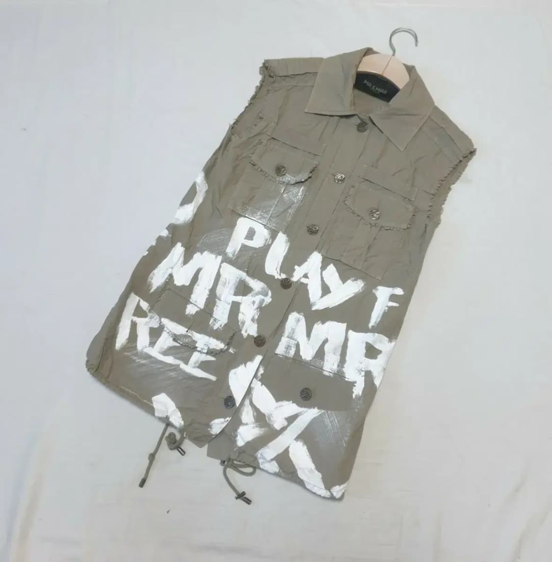 미스터앤미세스 페인팅 베스트 조끼 상품이미지1